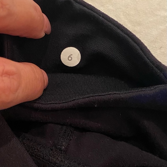 Lululemon Capri - Picture 2 of 7